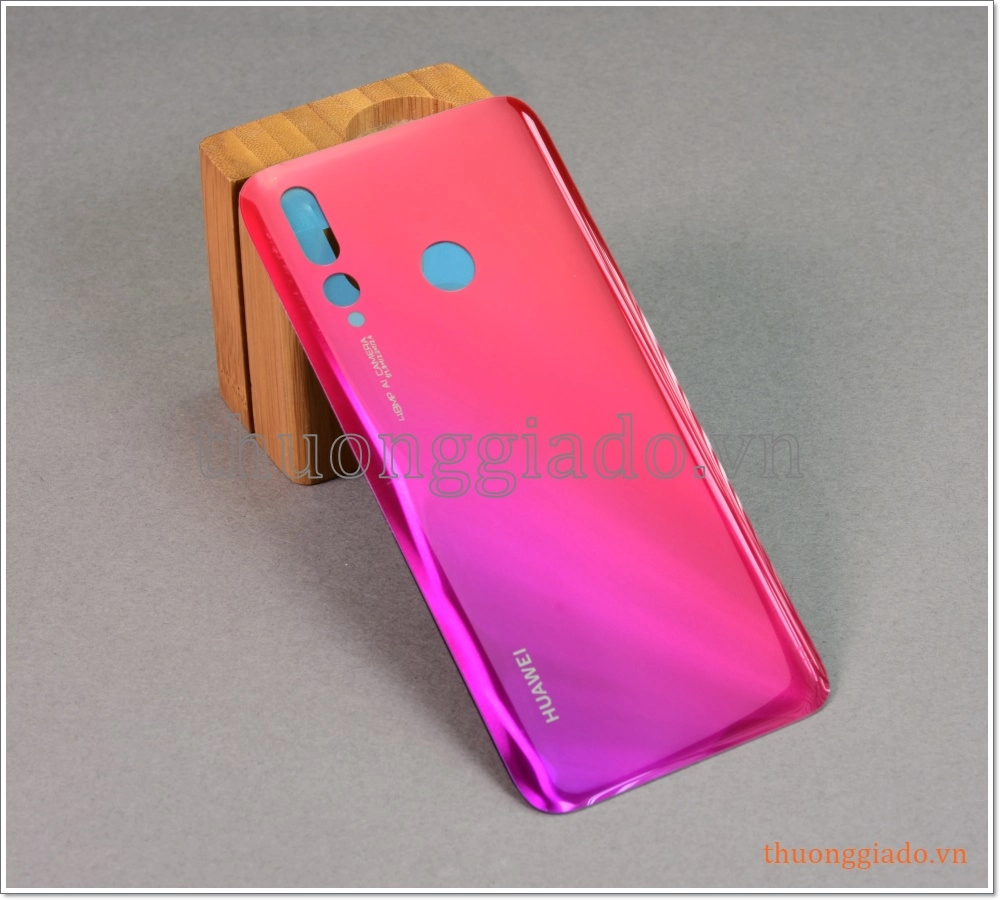 Thay kính lưng Huawei Nova 4 (6.4 inch), thay nắp lưng kính, thay mặt lưng kính lấy ngay