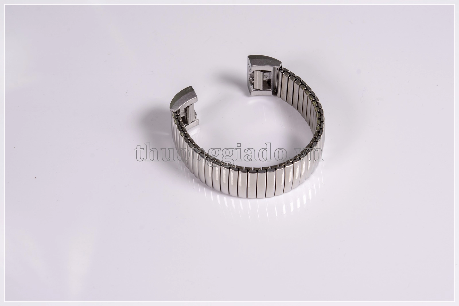 Dây vòng theo dõi sức khỏe Fitbit Charge 2 (kim loại, chun co giãn)