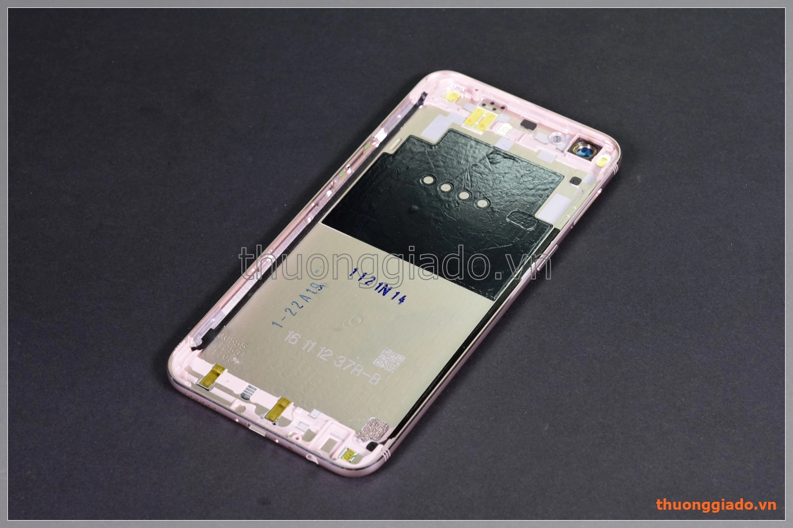 Thay vỏ OPPO R9s (5.5") màu vàng champagne