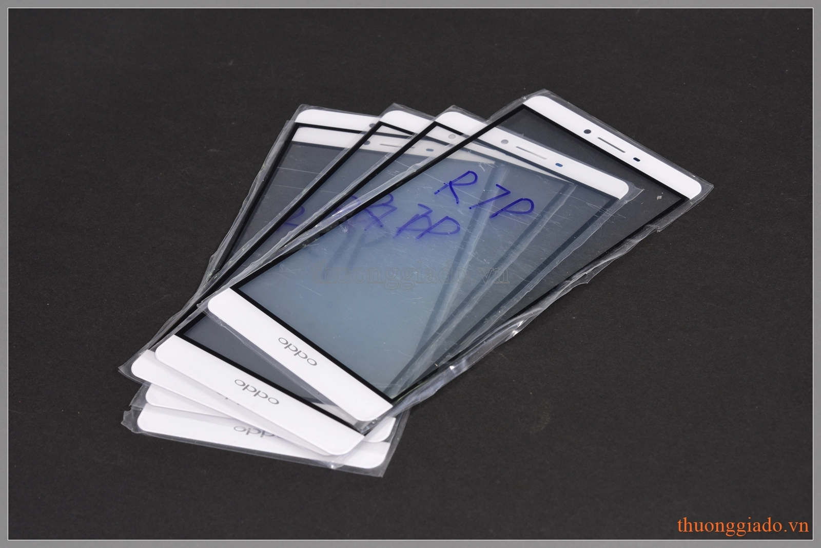 Thay mặt kính màn hình OPPO R7 Plus, ép kính lấy ngay