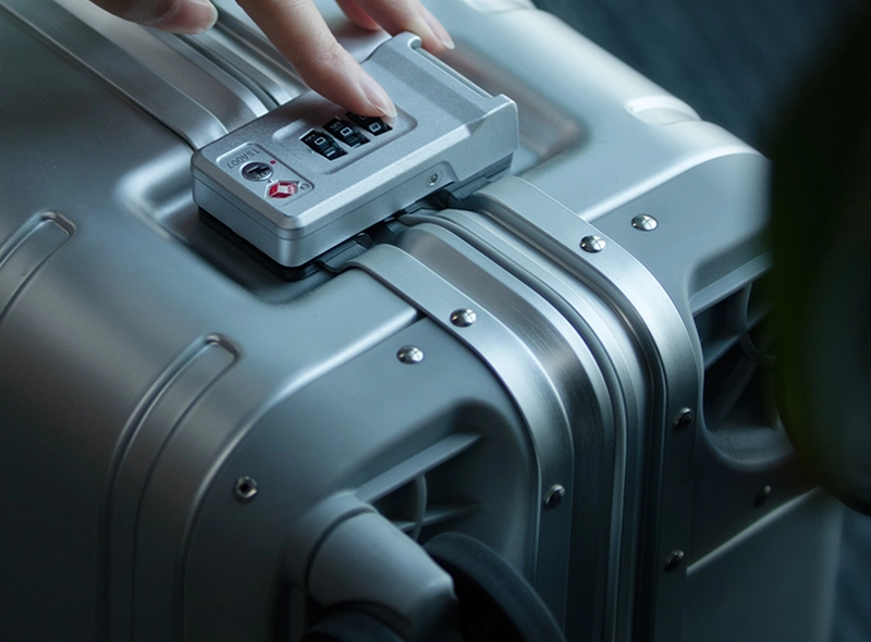 Vali nhôm Xiaomi 20 inch Metal Travel Suitcase màu trắng bạc