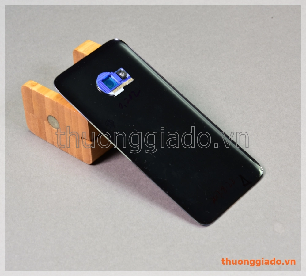 Thay kính lưng HTC U11 Life (nắp lưng kính, nắp đậy pin)