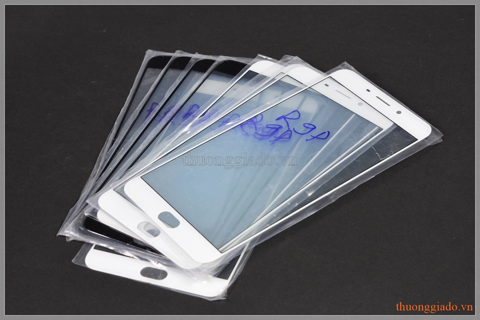 Thay mặt kính màn hình OPPO R9 Plus, ép kính lấy ngay Thay mặt kính màn hình OPPO R9 Plus, ép kính lấy ngay