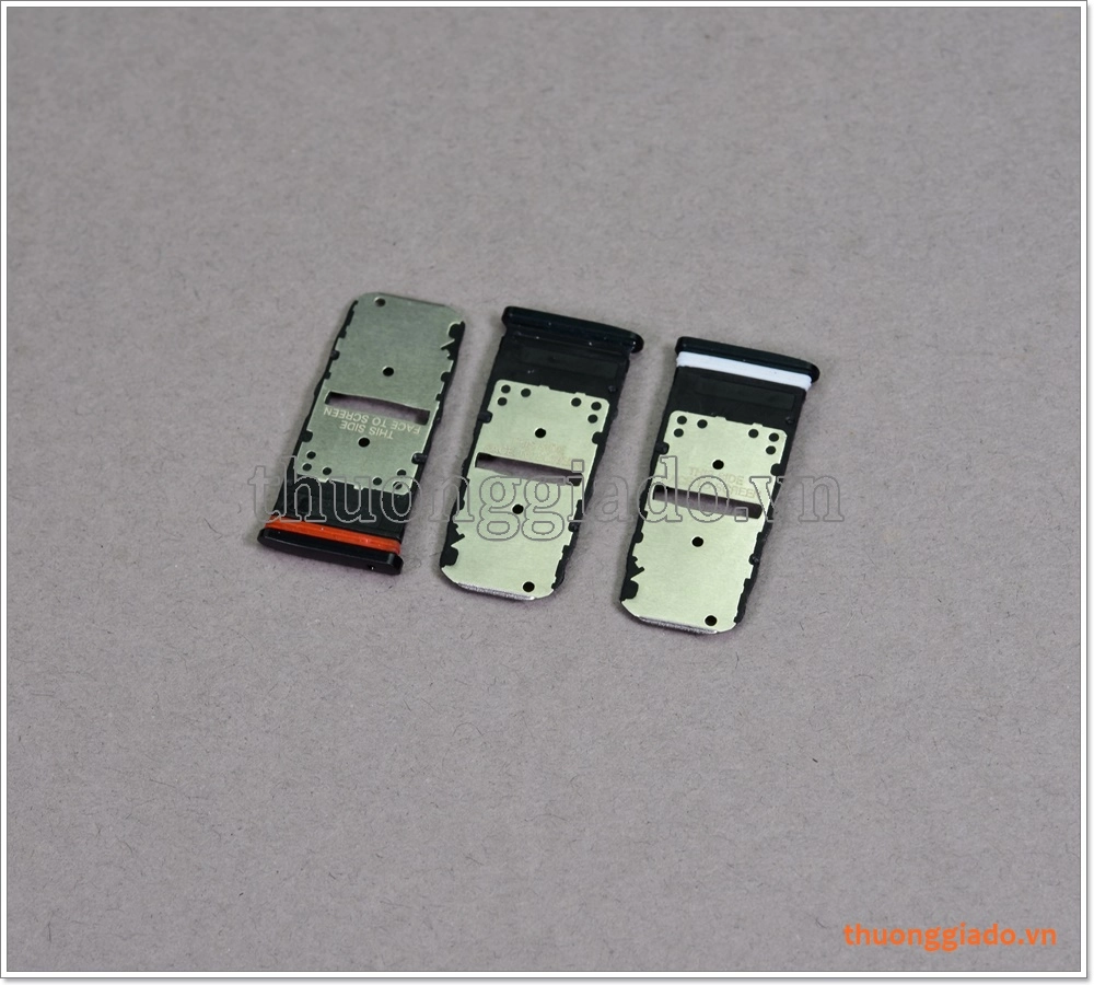 Khay sim Motorola Z4 (6.4 inch), với 02 ngăn đựng nano sim, kèm thẻ nhớ Khay sim Motorola Z4 (6.4 inch), với 02 ngăn đựng nano sim, kèm thẻ nhớ