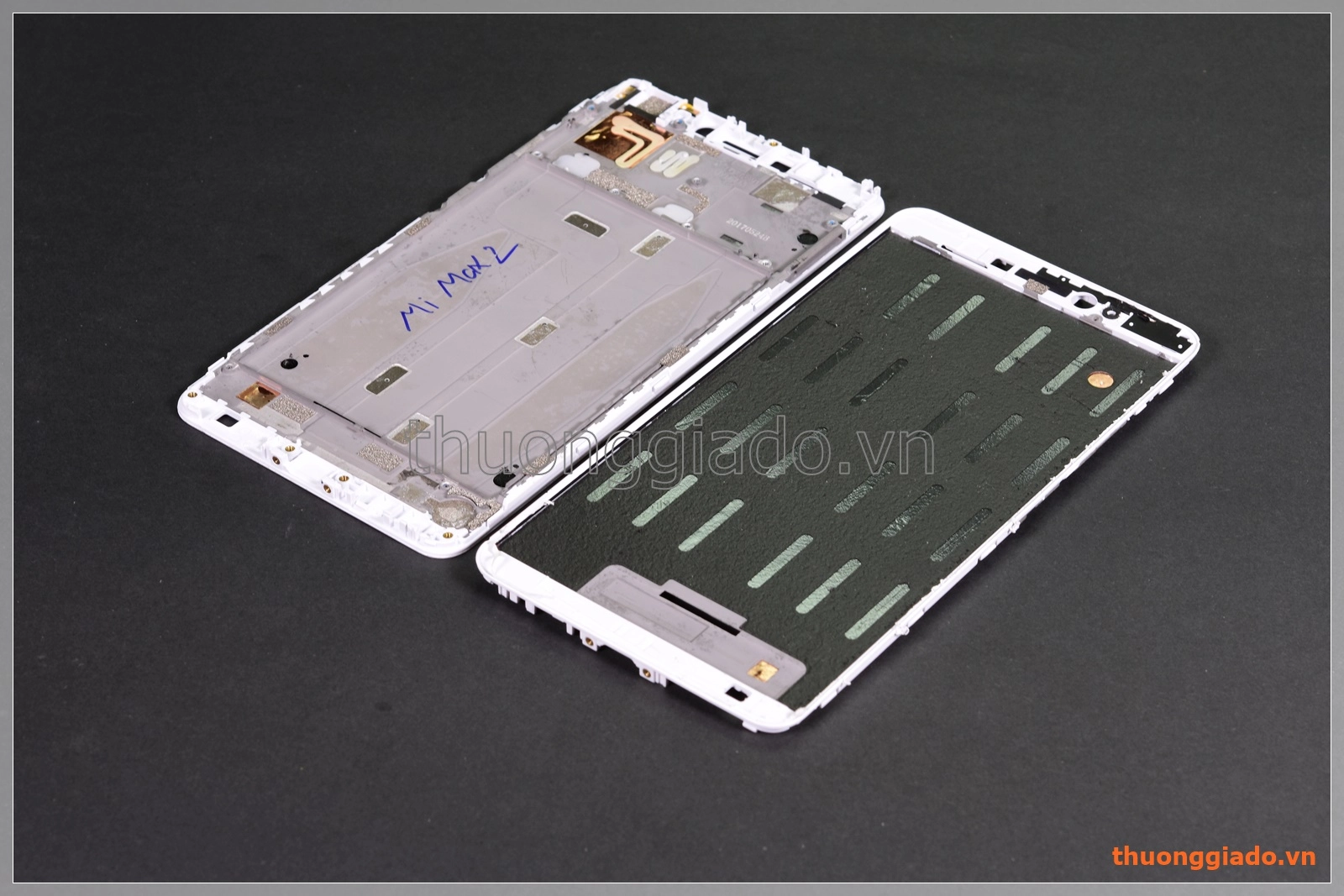 Thay khung viền màn hình Mi Max 2 (6.44") màu trắng