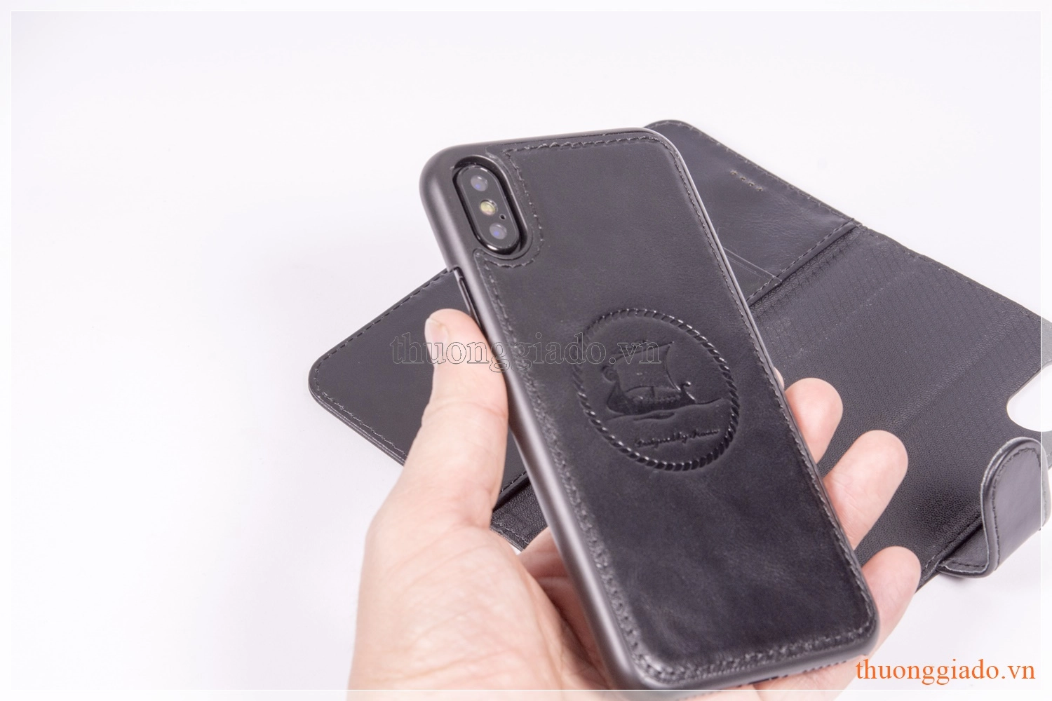 Bao da iPhone X (5.8"), iPhone Xs (5.8") có quai gập, hiệu ICarer, RI803-BK