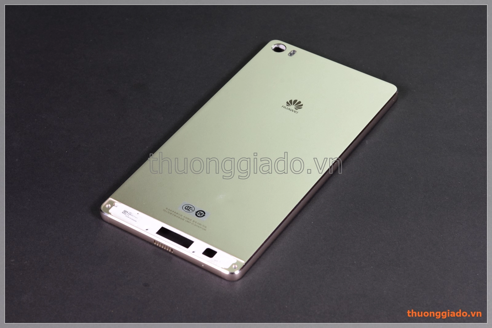 Thay vỏ Huawei P8 Max màu trắng bạc chính hãng Thay vỏ Huawei P8 Max màu trắng bạc chính hãng