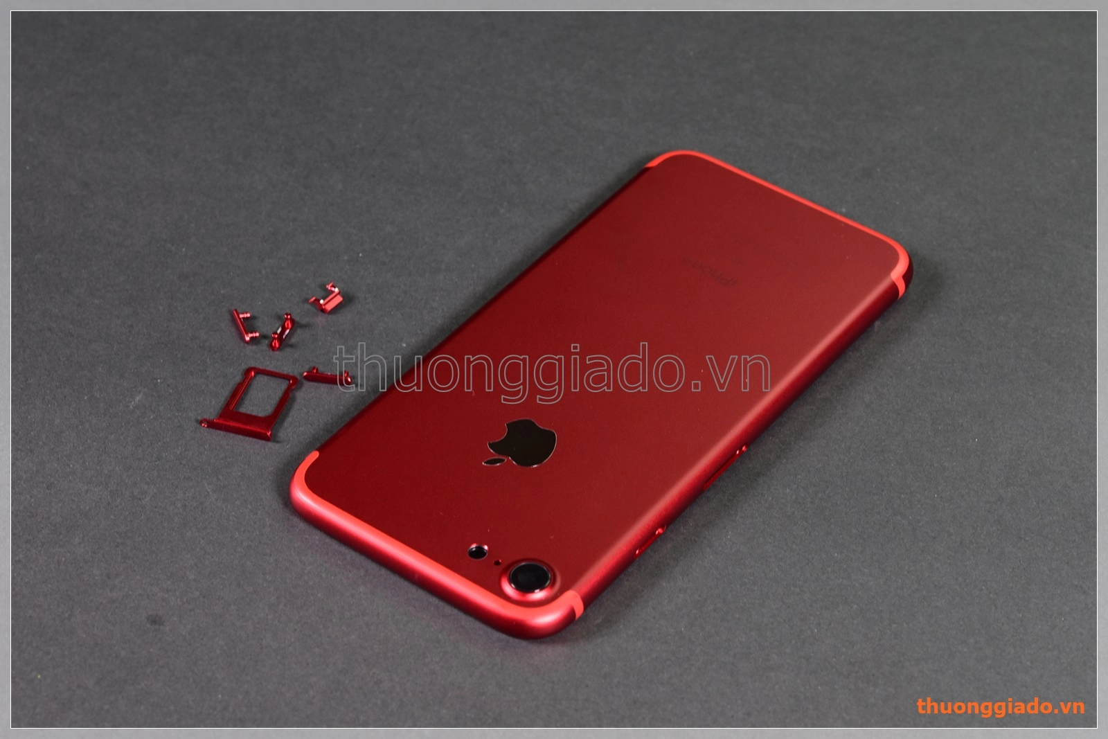 Thay vỏ iPhone 7 (4.7") màu đỏ, hàng zin theo máy Thay vỏ iPhone 7 (4.7") màu đỏ, hàng zin theo máy