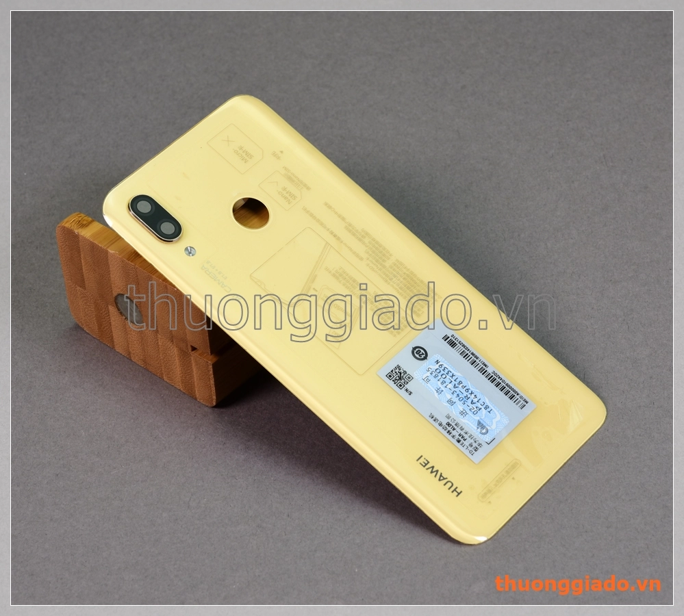 Thay kính lưng Huawei Nova 3 (6.3"), hàng zin tháo máy, kèm kính camera sau Thay kính lưng Huawei Nova 3 (6.3"), hàng zin tháo máy, kèm kính camera sau