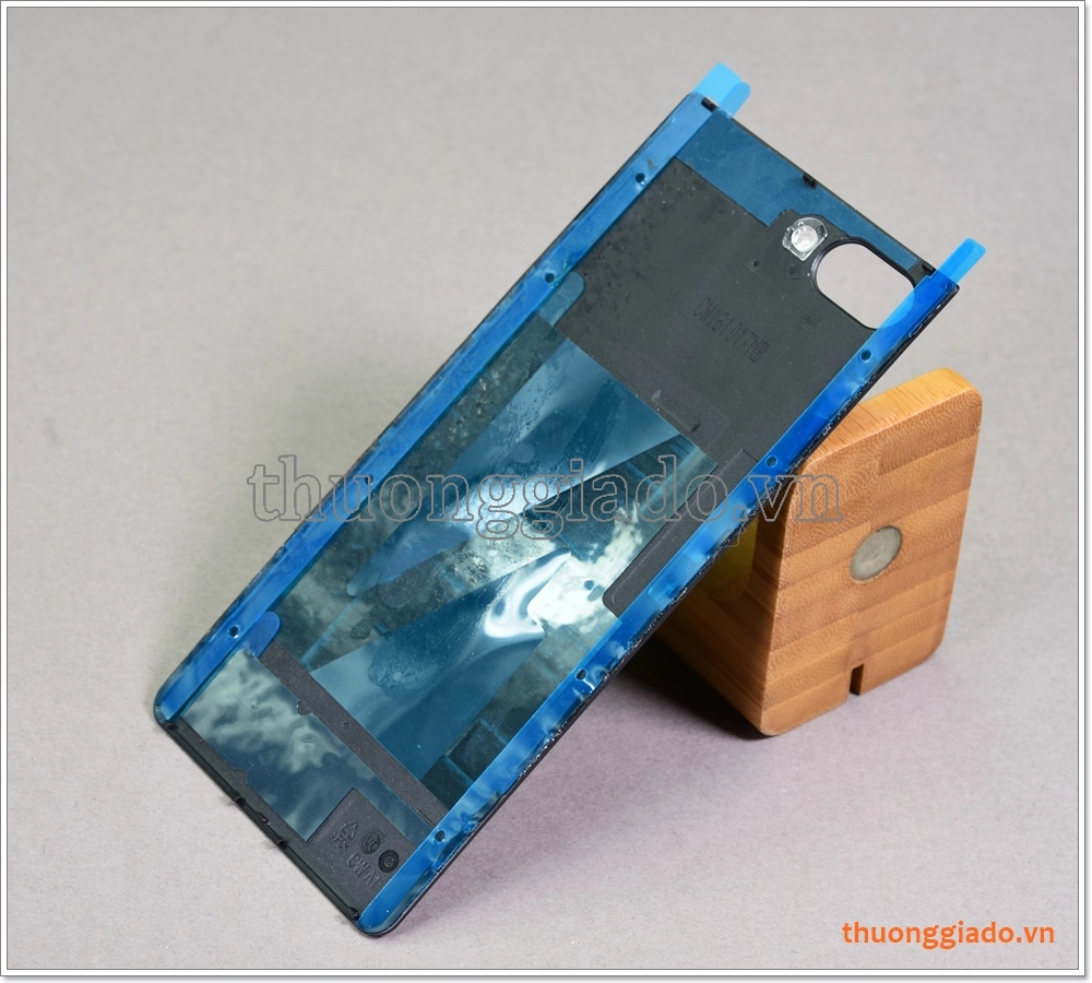 Thay nắp lưng BlackBerry KEY2 LE, Key 2 LE thay nắp đậy pin