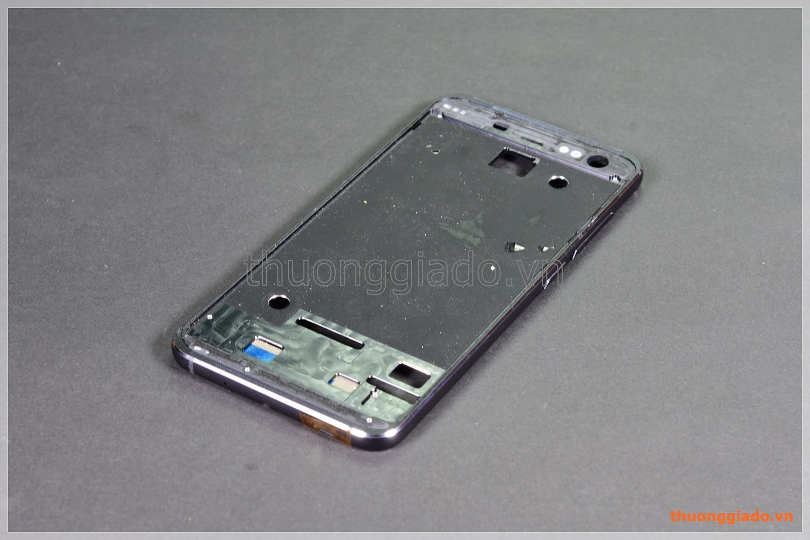 Khung vành viền benzel Blackberry DTEK60 chính hãng Khung vành viền benzel Blackberry DTEK60 chính hãng