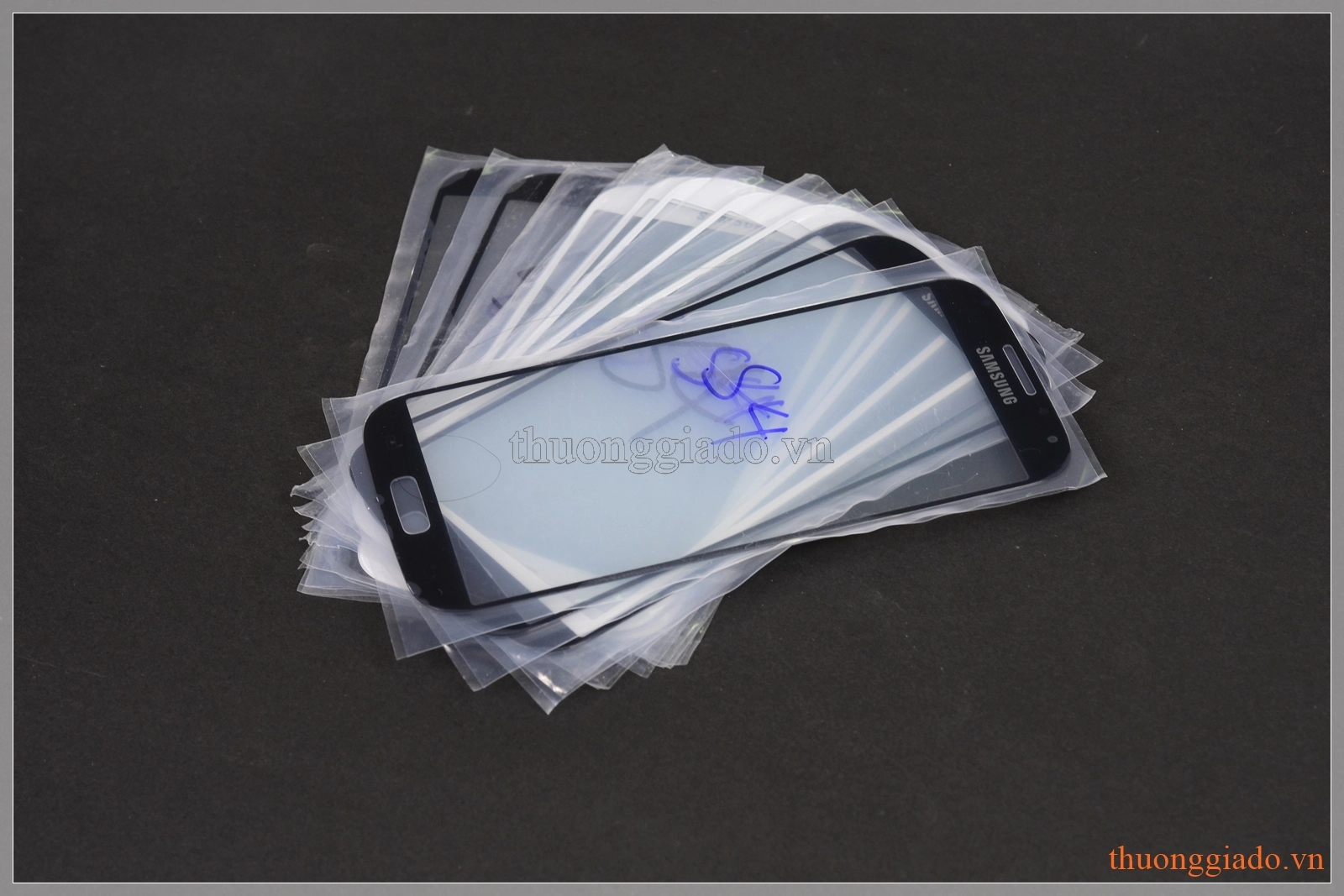 Thay kính màn hình Samsung Galaxy S4/ i9500, ép kính lấy ngay Thay kính màn hình Samsung Galaxy S4/ i9500, ép kính lấy ngay