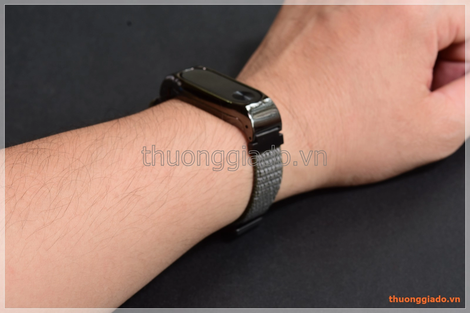 Dây thay thế Mi Band 2 (dây vải, khóa dính dán Velco)