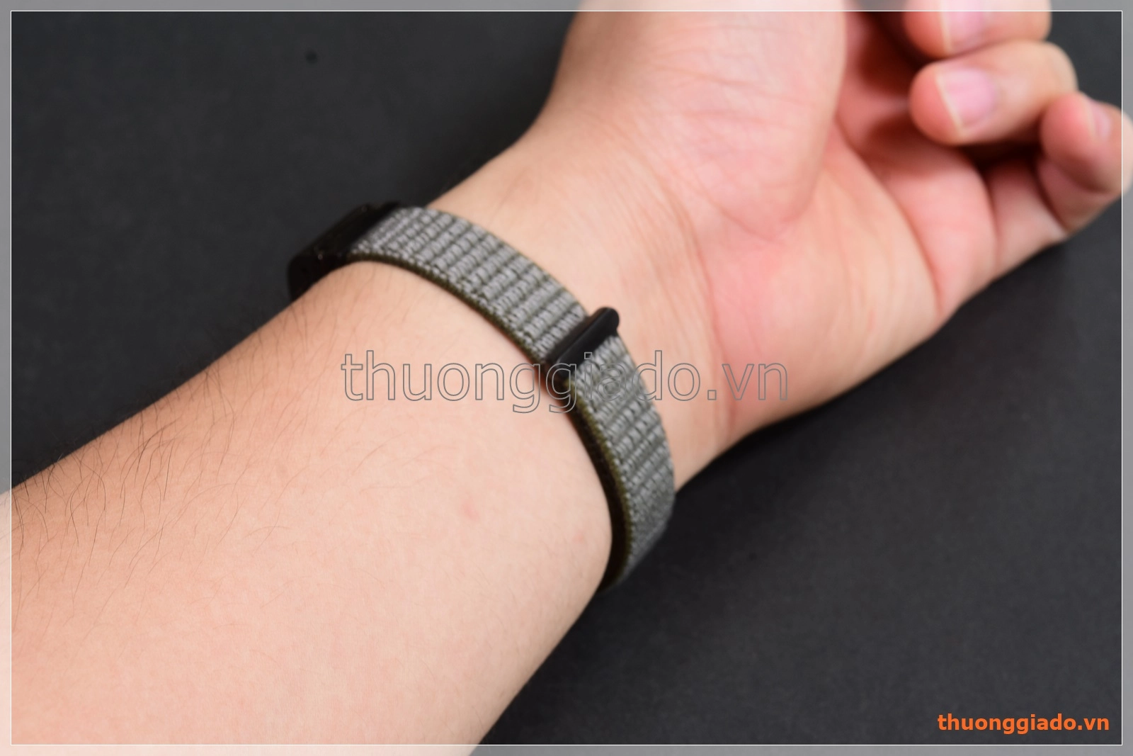 Dây thay thế Mi Band 2 (dây vải, khóa dính dán Velco)