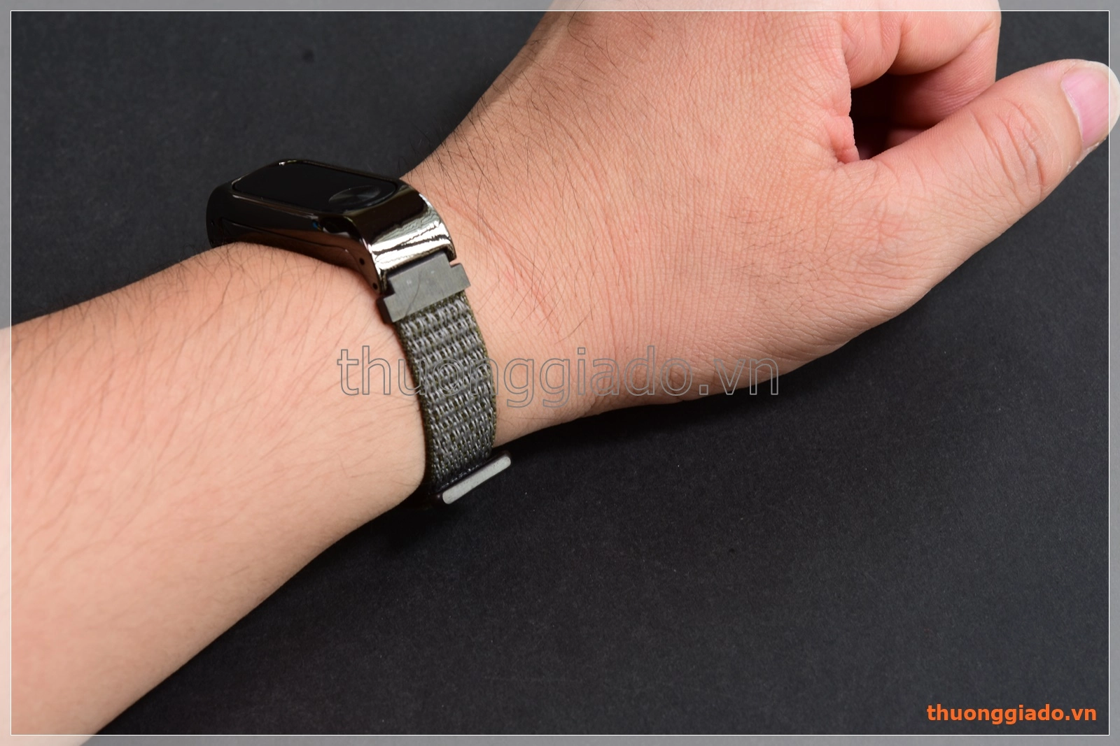 Dây thay thế Mi Band 2 (dây vải, khóa dính dán Velco)