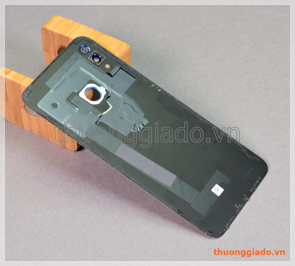Thay kính lưng Huawei Nova 3i, hàng zin tháo máy, kèm kính camera sau