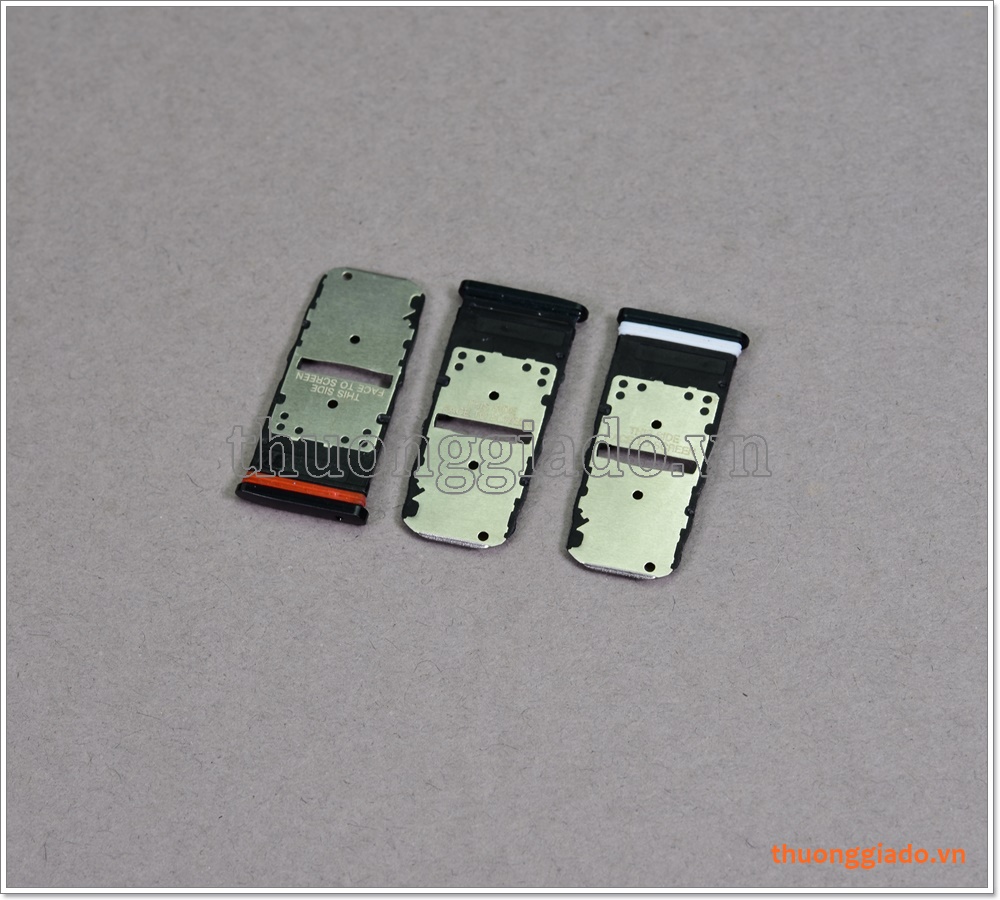 Khay sim Motorola Z4 (6.4 inch), với 02 ngăn đựng nano sim, kèm thẻ nhớ