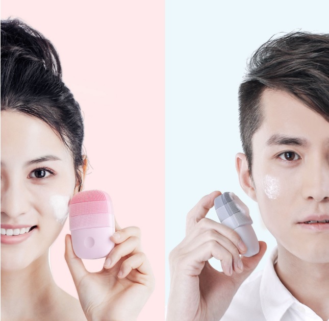 Máy rửa mặt Xiaomi inFace MS2000 (thế hệ 1) làm sạch mặt bằng sóng âm