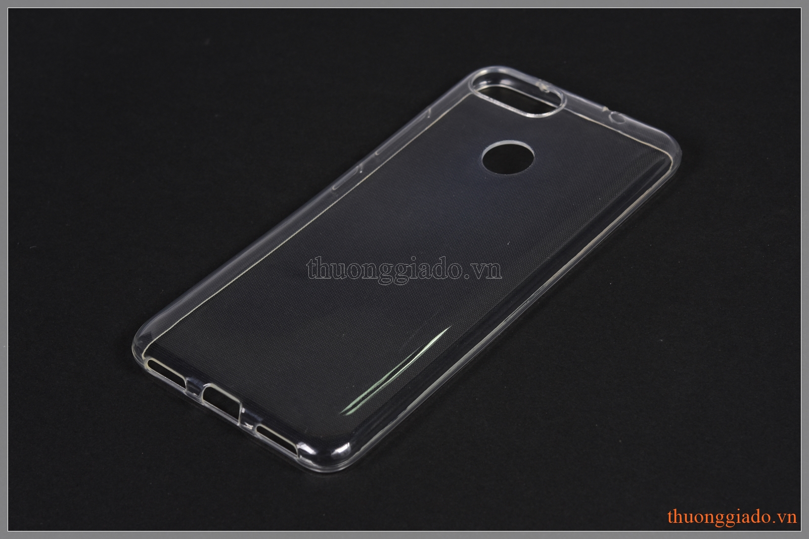 Ốp lưng silicone Asus ZenFone Max Plus M1 ( ZB570TL ), màu trong suốt