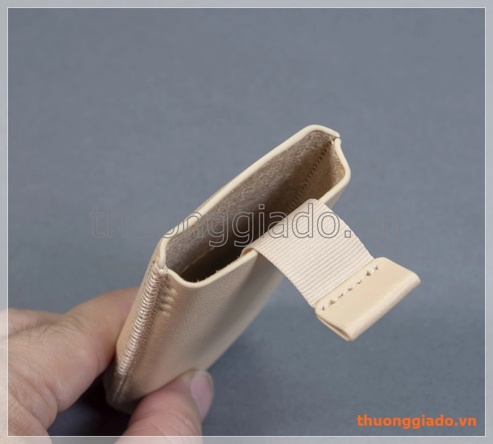 Bao da cầm tay Nokia 8800 gold arte hàng zin theo máy (da bò thật) màu vàng