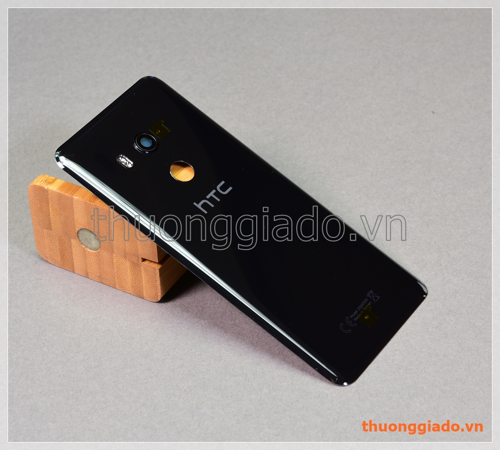 Thay kính lưng HTC U11+, HTC U11 Plus (nắp lưng kính, nắp đậy pin, vỏ lưng)
