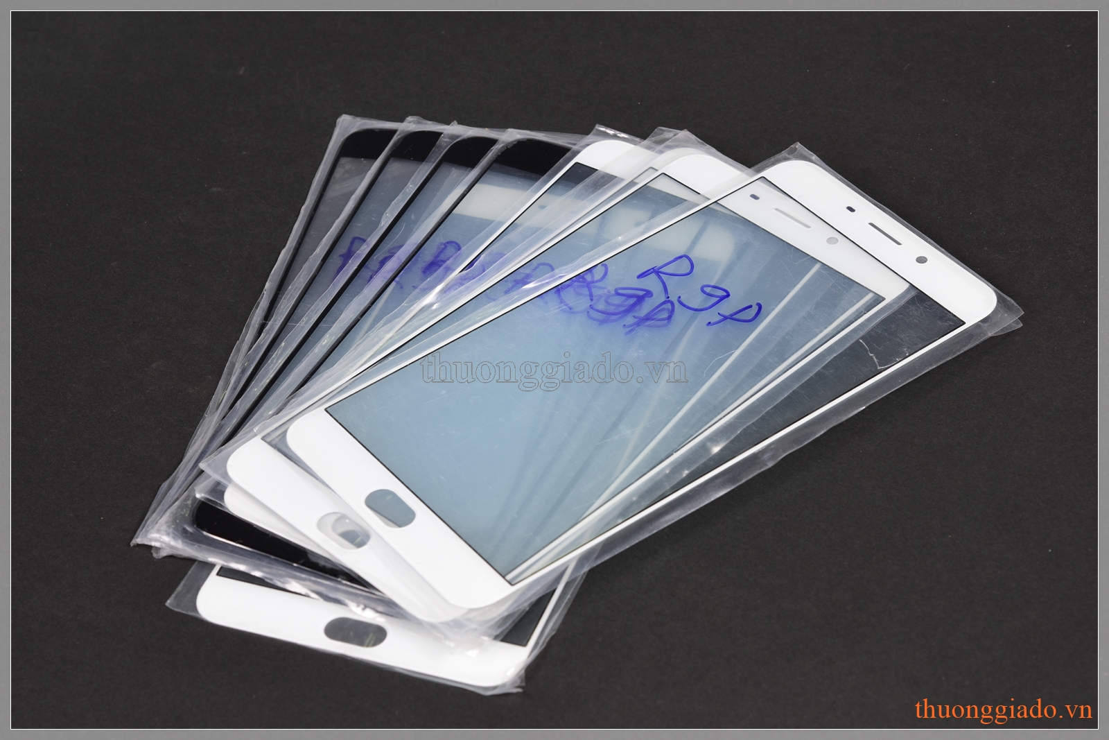 Thay mặt kính màn hình OPPO R9 Plus, ép kính lấy ngay