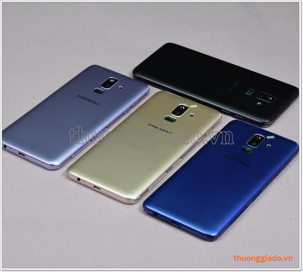 Thay nắp lưng Samsung Galaxy J8+ /Galaxy J8 Plus (2018), kèm kính vành viền camera sau