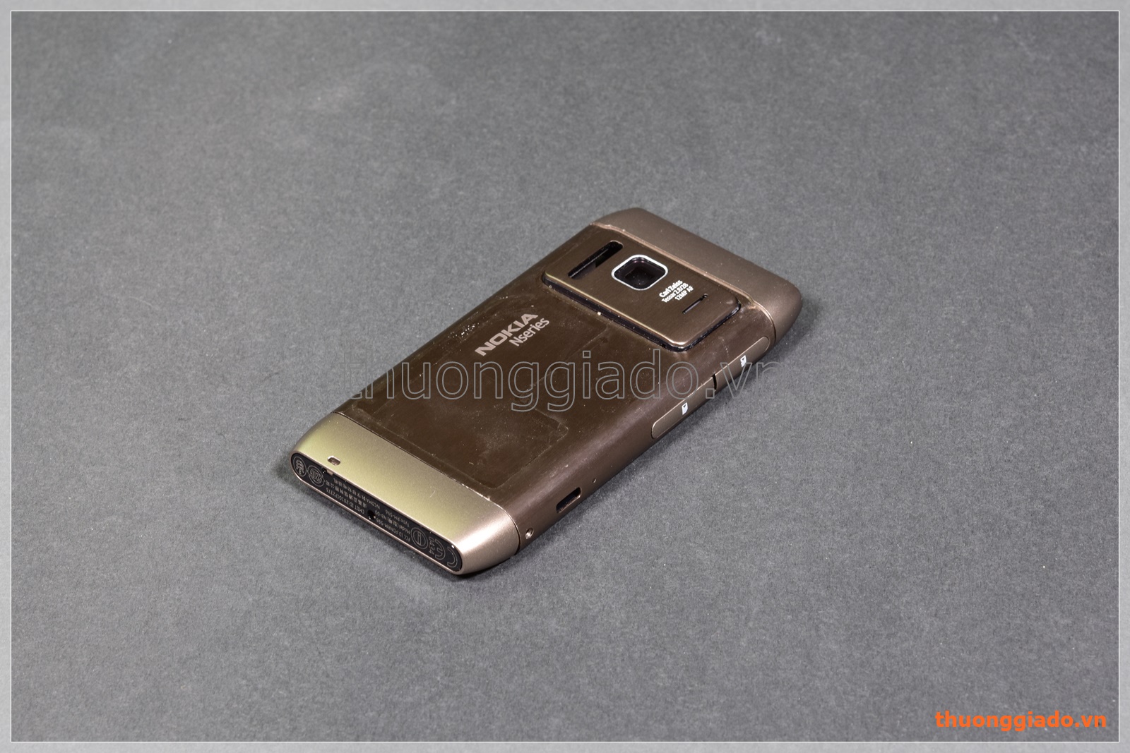 Thay vỏ Nokia N8-00 màu xám (không kèm khung viền cảm ứng), hàng tháo máy