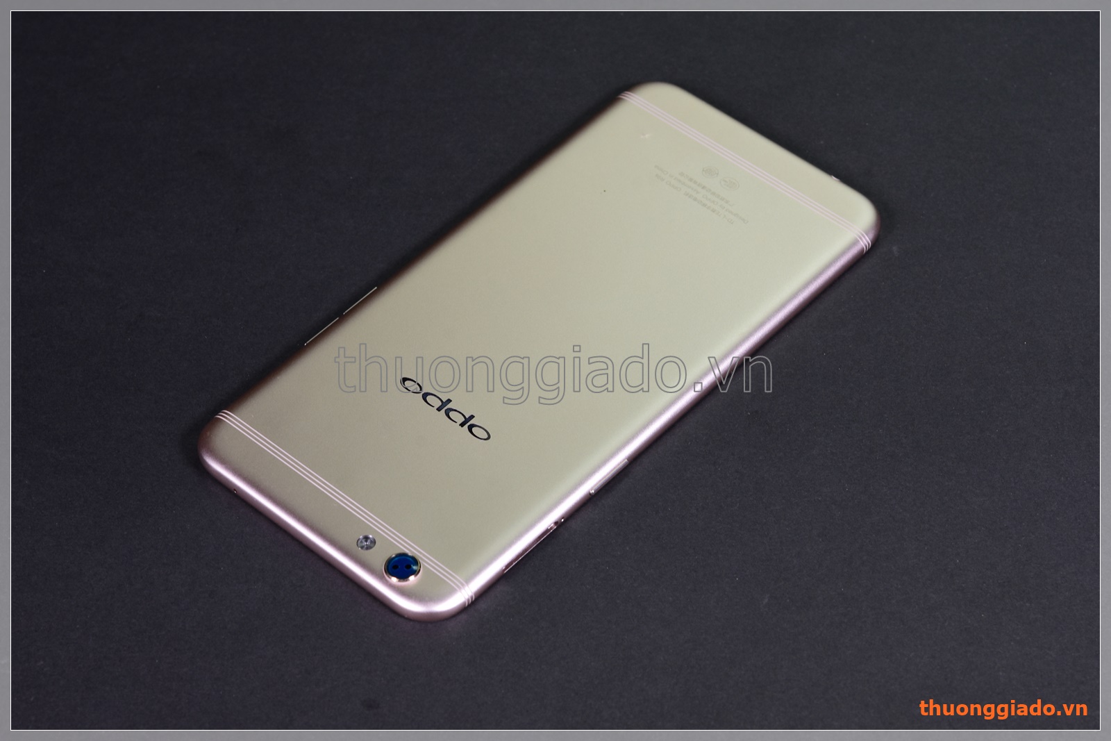 Thay vỏ OPPO R9s (5.5") màu vàng champagne