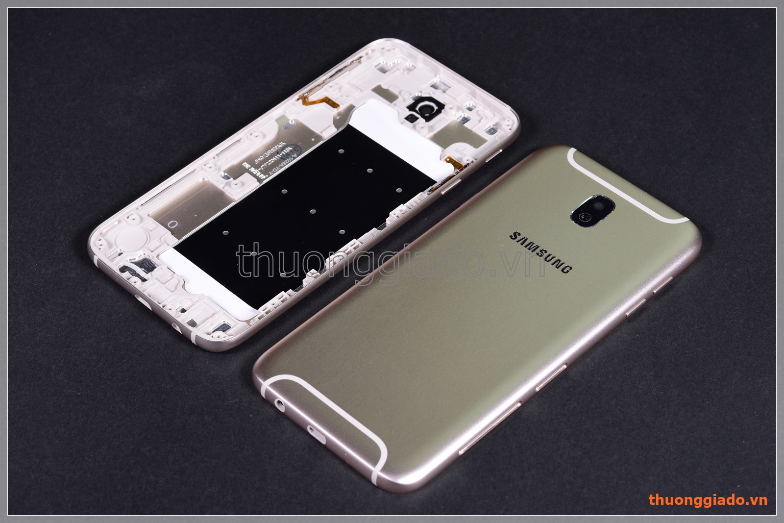 Thay vỏ Samsung Galaxy J7 Pro/ J730 màu vàng