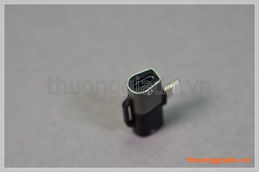 Đầu chuyển đổi lightning 1 ra 2, hỗ trợ cùng lúc sạc và nghe nhạc (hiệu Wiwu)