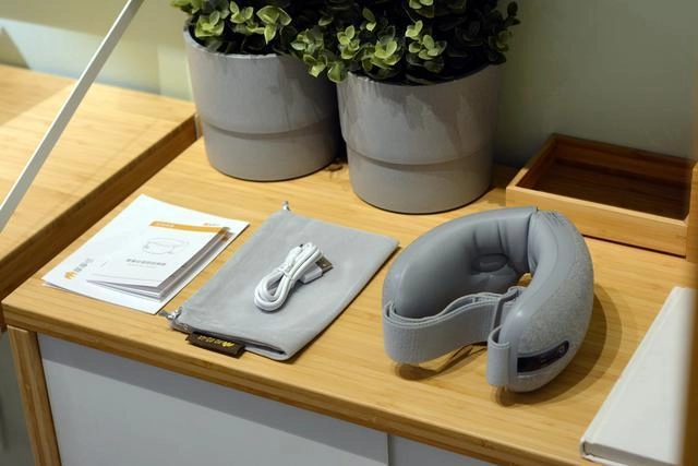 Máy massage mắt Momoda SX322 (Xiaomi phân phối)