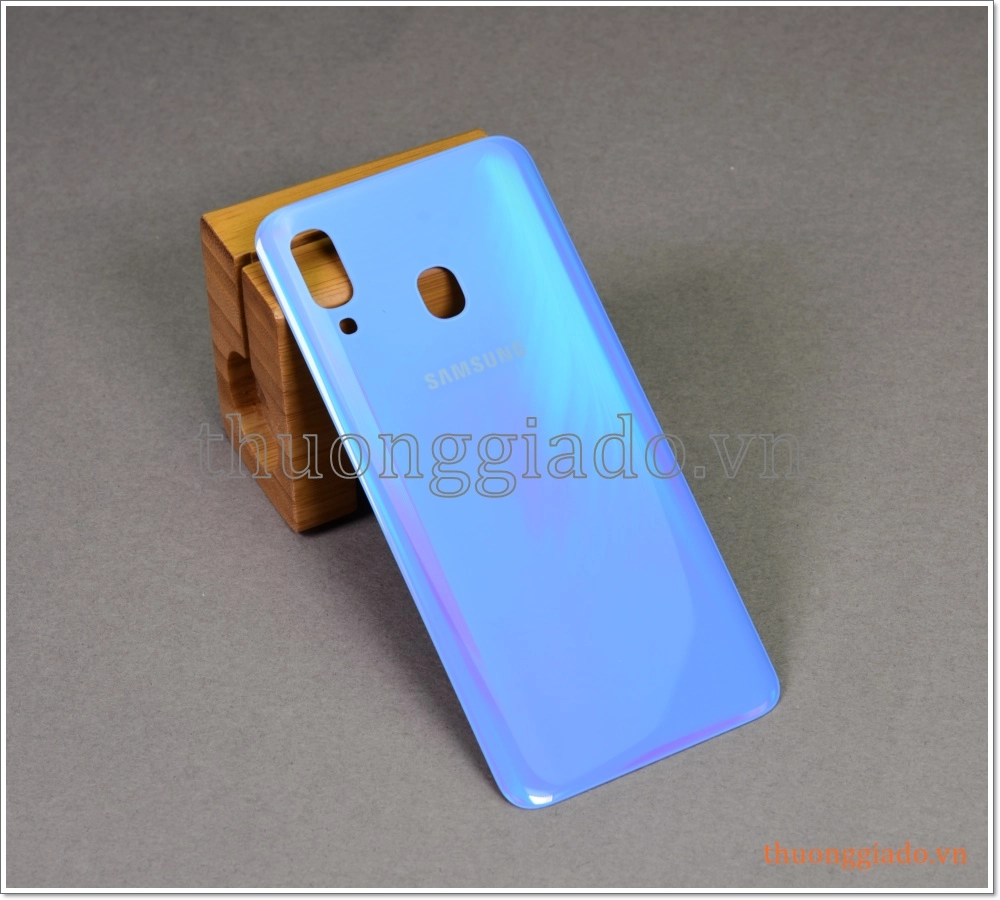 Thay nắp lưng Samsung A40/ Galaxy A40 (thay nắp đậy pin lấy ngay) Thay nắp lưng Samsung A40/ Galaxy A40 (thay nắp đậy pin lấy ngay)