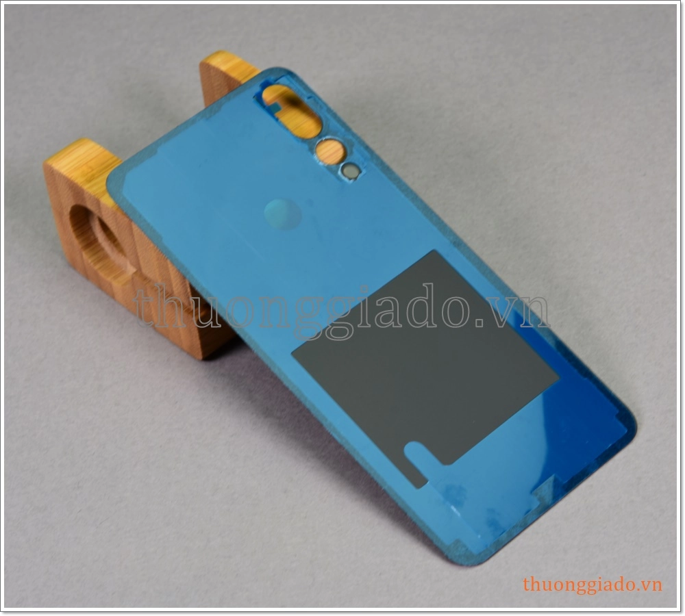 Thay kính lưng Lenovo Z5S, thay mặt lưng kính (nắp lưng, nắp đậy pin) Thay kính lưng Lenovo Z5S, thay mặt lưng kính (nắp lưng, nắp đậy pin)