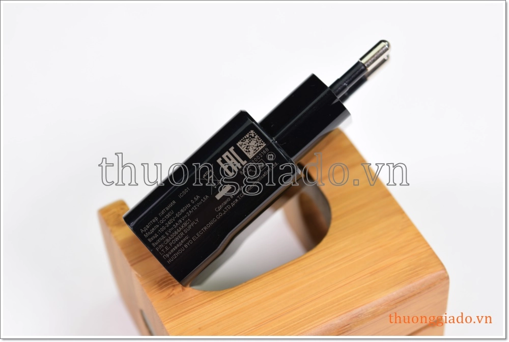 Củ sạc nhanh Blackberry QC13EU hỗ trợ Qualcomm Quick Charge 3.0 Củ sạc nhanh Blackberry QC13EU hỗ trợ Qualcomm Quick Charge 3.0