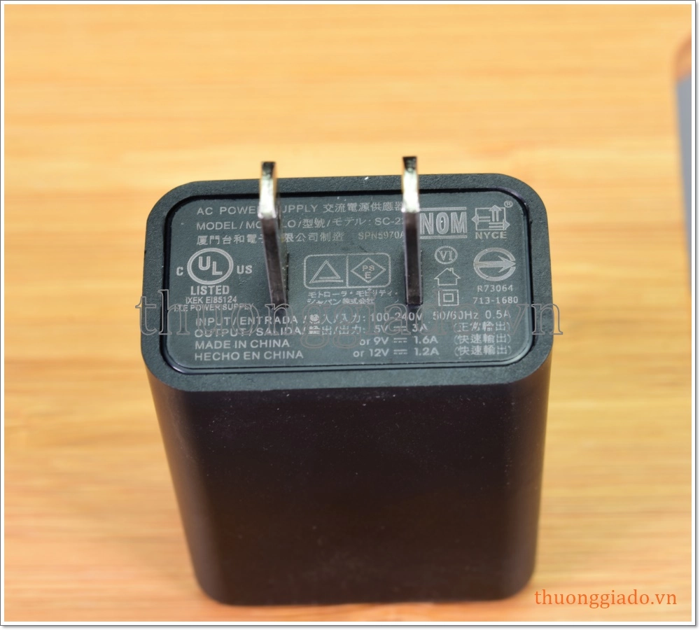 Củ sạc nhanh Motorola Turbo Power SC-22 (5V/3A, 9V/1.6A, 12V/1.2A)