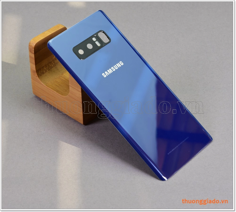 Thay kính lưng (nắp lưng) Samsung Galaxy Note 8/ N950 chính hãng kèm kính camera sau
