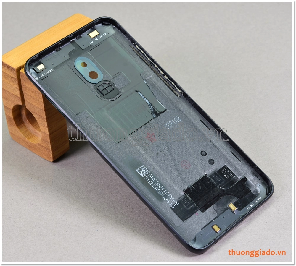 Thay nắp lưng Redmi 8A, thay vỏ máy, thay nắp đậy pin lấy ngay