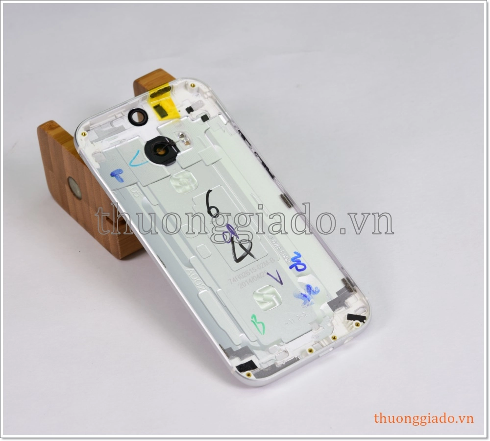 Nắp lưng HTC One (M8), nắp đậy pin (không kèm khung viền màn hình và phụ kiện)
