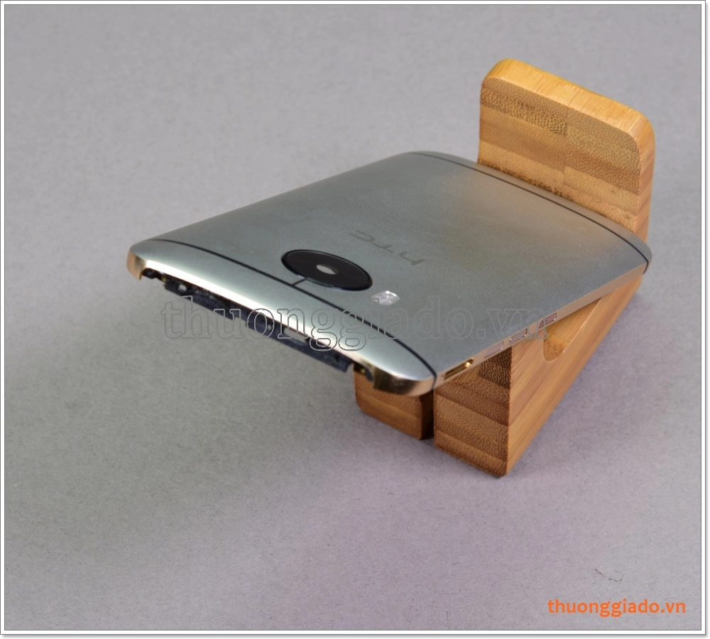 Thay vỏ HTC One M9 Plus/ One M9+