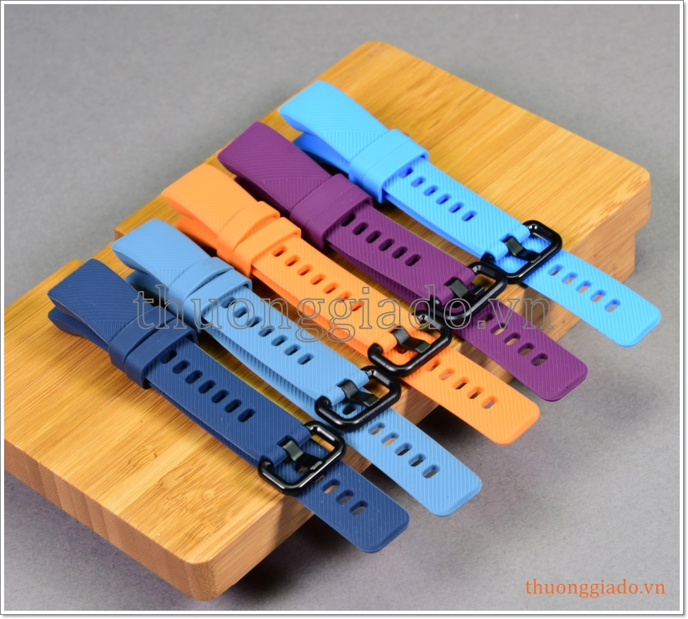 Dây đồng Fitbit Alta/ Fitbit Alta HR (dây cao su, khóa gài)