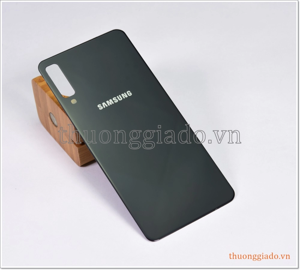 Thay kính lưng Samsung Galaxy A7 (2018), Samsung A750, thay nắp lưng lấy ngay