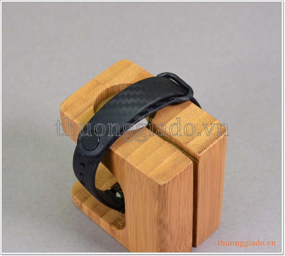 Dây thay thế vòng đeo tay Mi Band 4/ Mi Band 3 (viền hợp kim, dây cao su vân carbon)