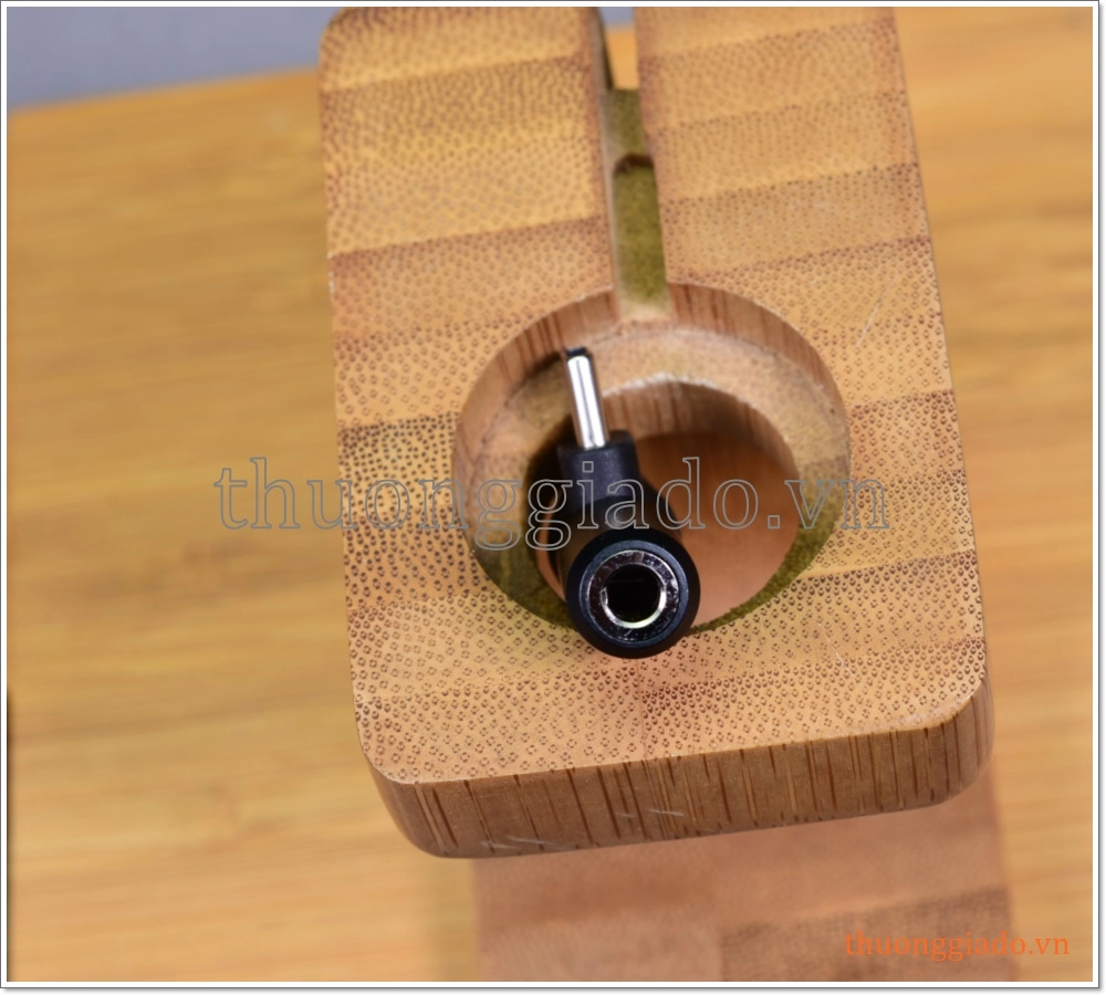 Đầu chuyển đổi usb-c từ 1 ra 2 ( cổng tai nghe 3.5mm và usb-c), hiệu Baseus L41