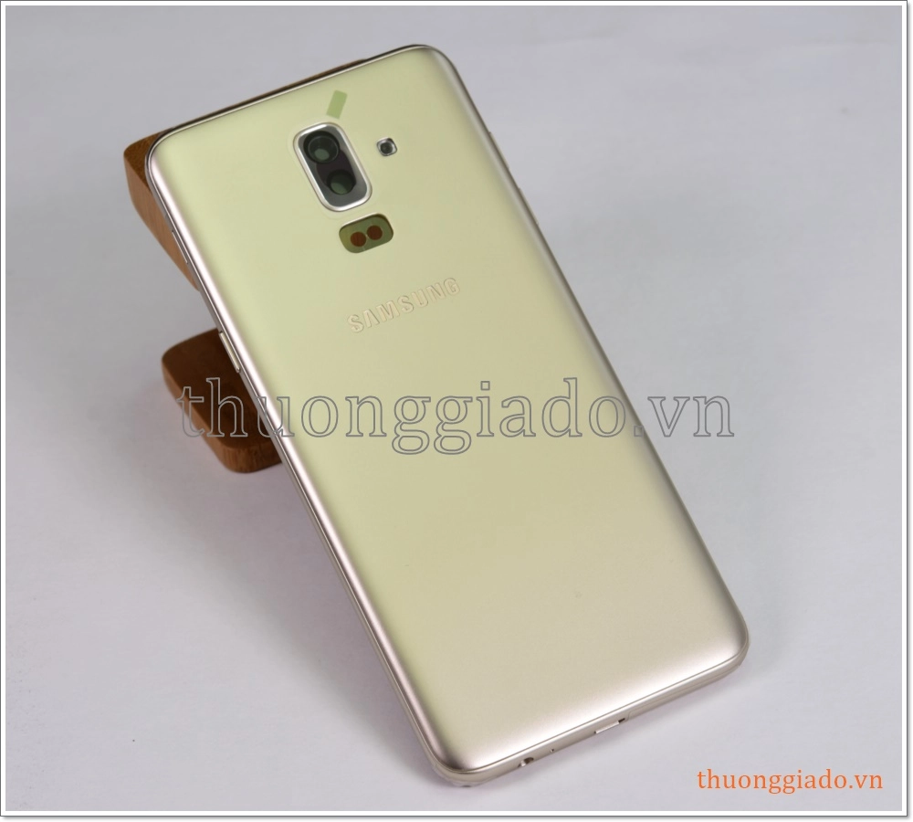 Thay vỏ Samsung Galaxy J8 (2018)/ J810 (kèm phím chỉnh âm lượng và kính camera sau)