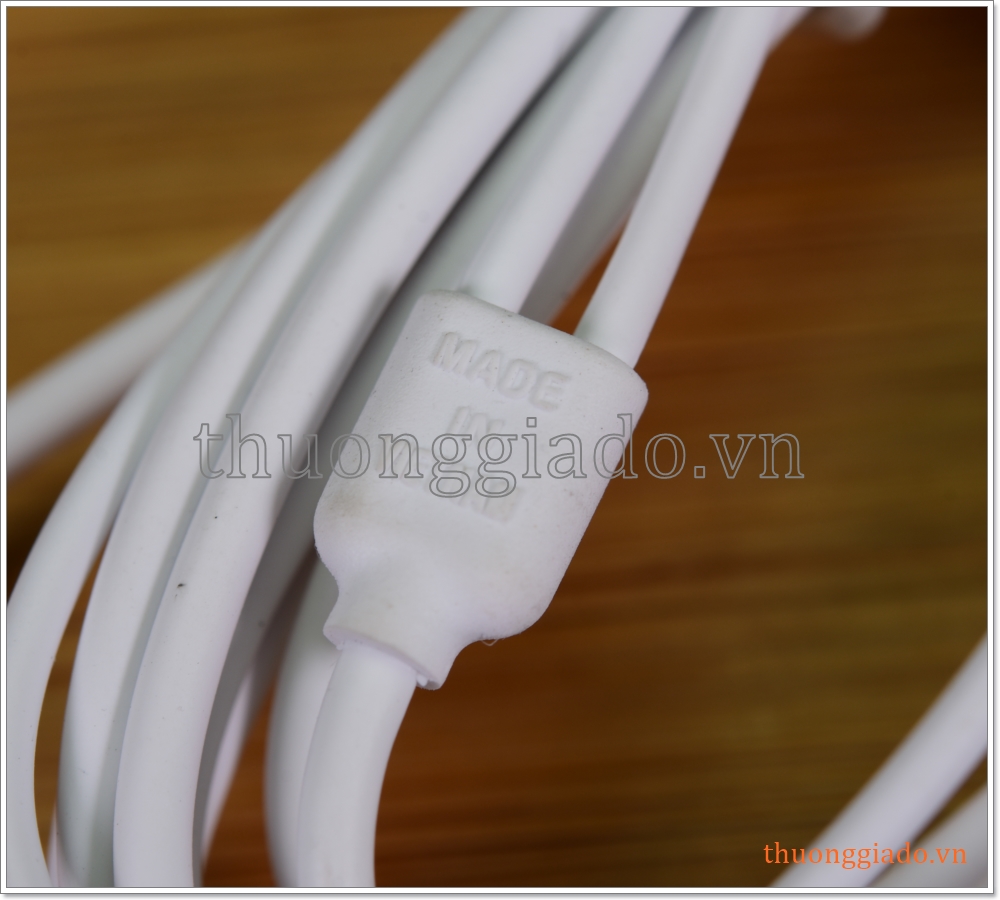 Tai nghe kèm theo máy Samsung A8s (2019), Galaxy A8s, chuẩn cắm usb-c