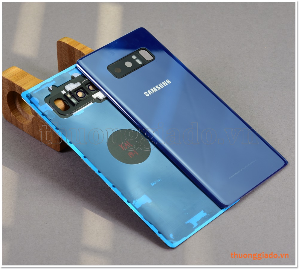 Thay kính lưng (nắp lưng) Samsung Galaxy Note 8/ N950 chính hãng kèm kính camera sau