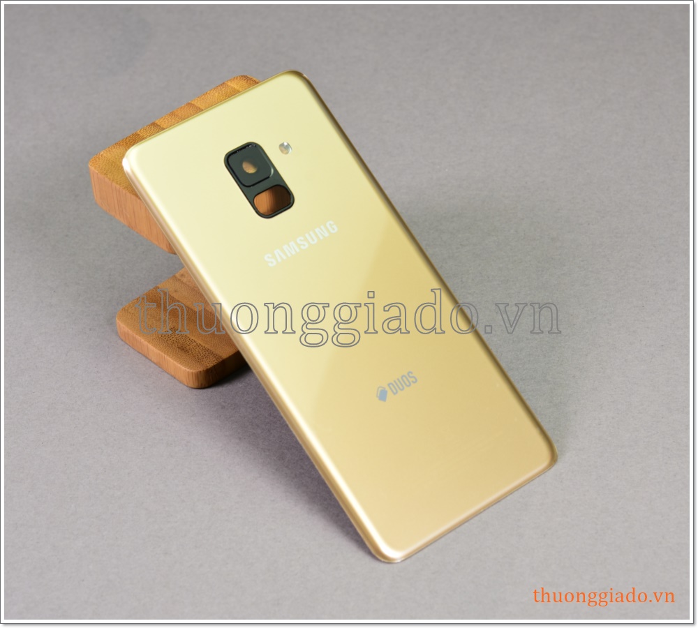 Thay kính lưng Samsung Galaxy A8 (2018)/ A530, Hàng zin tháo máy, kèm kính camera sau