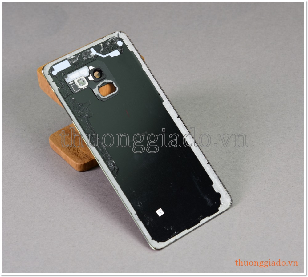 Thay kính lưng Samsung Galaxy A8 (2018)/ A530, Hàng zin tháo máy, kèm kính camera sau