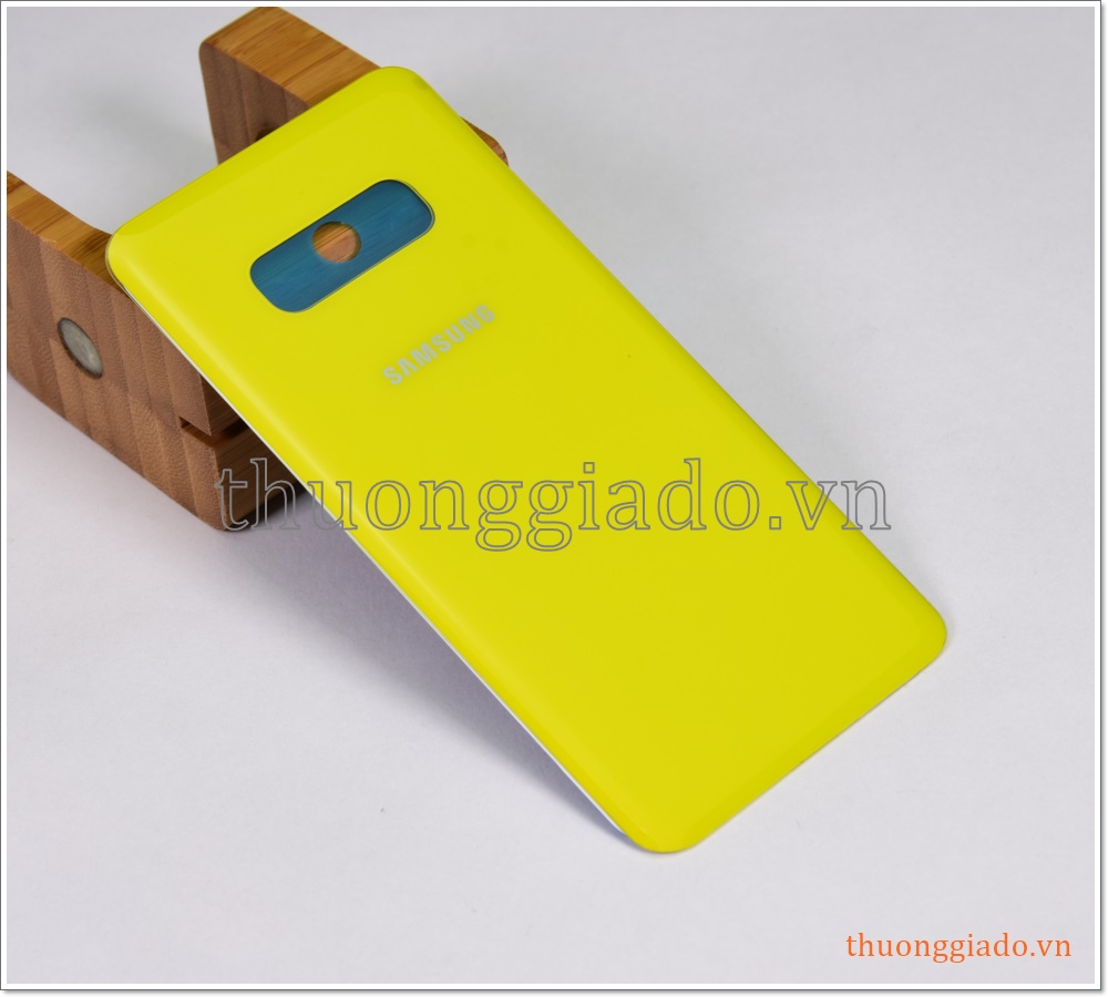 Thay kính lưng Samsung Galaxy S10E, G970, thay nắp lưng kính lấy ngay